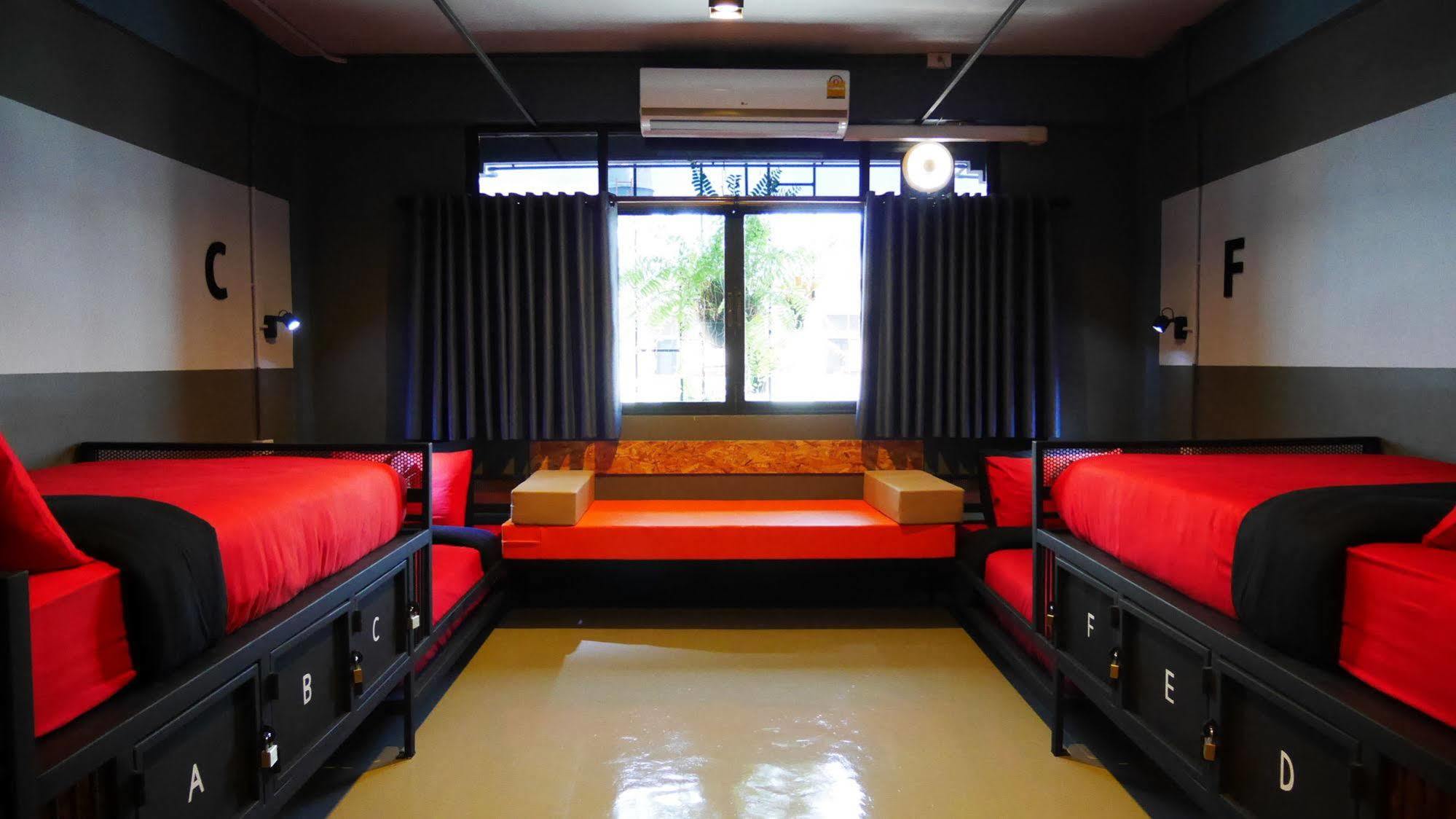 Hostel Amity Poshtel Krabi Zewnętrze zdjęcie